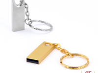 USB / 充電器